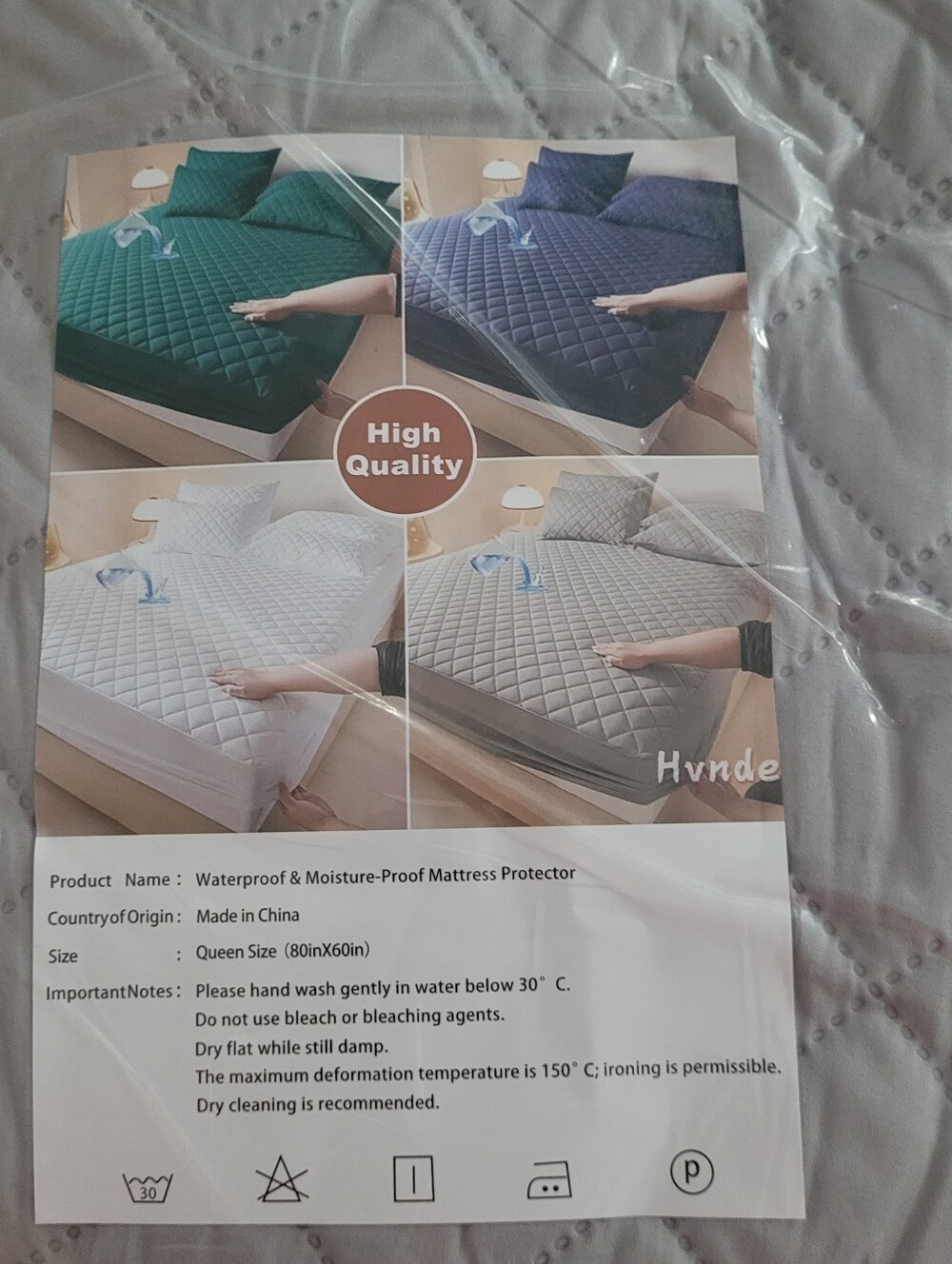 NEW QUEEN SIZE WATERPROOF AND MOISTURE-PROOF MATTRESS PROTECTOR.